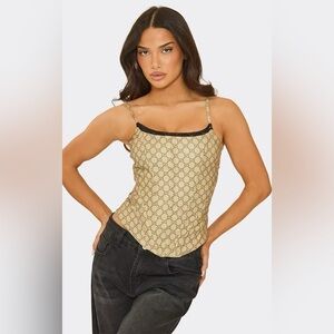 Lace trim curves hem corset top